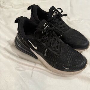 women’s size 7.5 nike sneakers